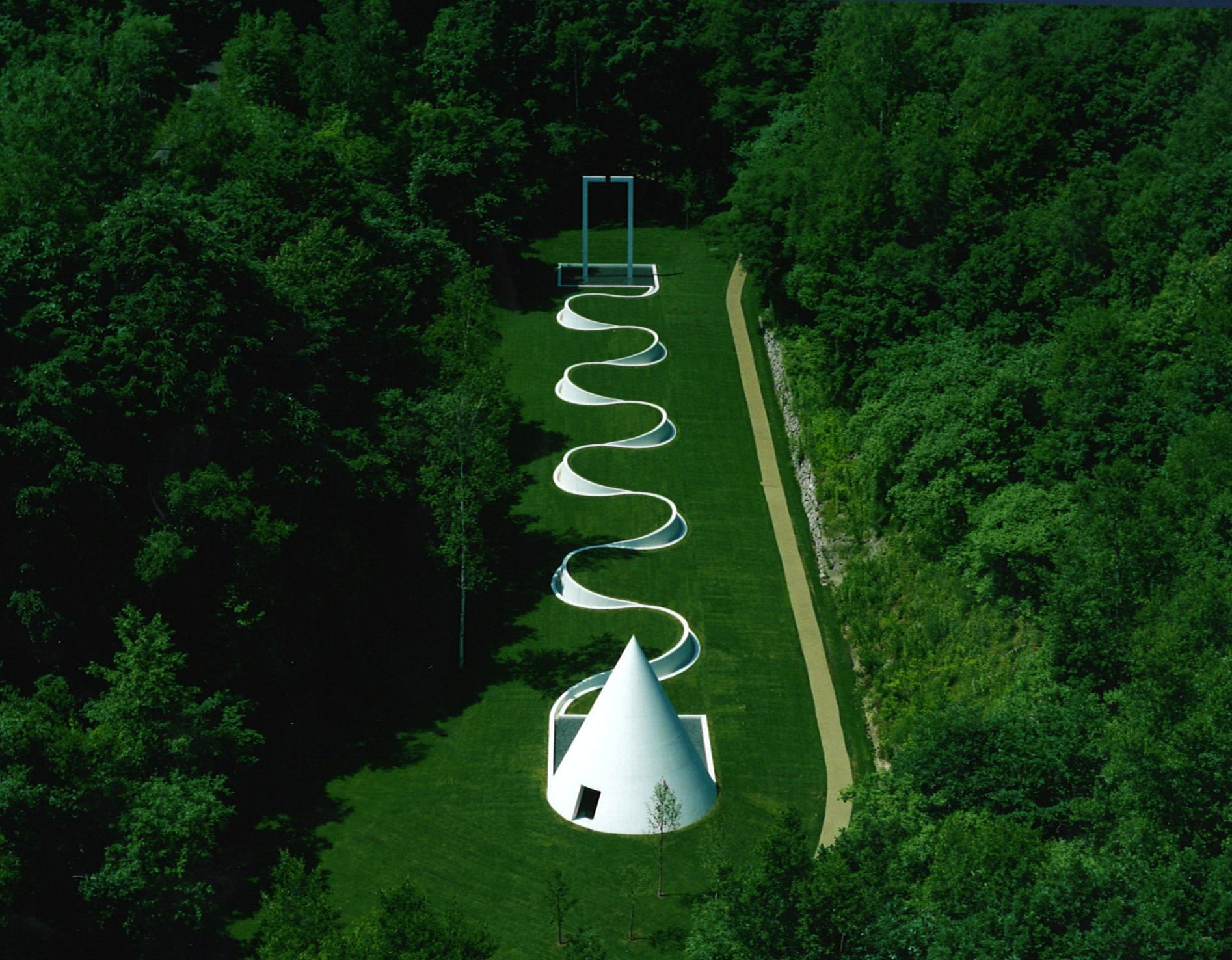 %e7%a9%ba%e6%92%ae-%e5%86%86%e9%8c%90%e6%b5%81%e3%82%8c%e3%82%b1%e3%82%99%e3%83%bc%e3%83%88%e5%ba%ad